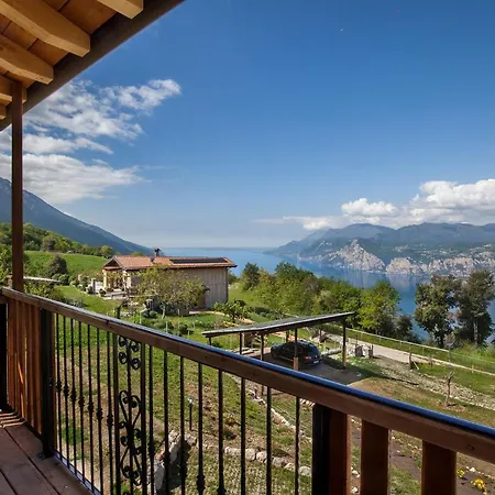 Faigolo-vista Lago * Navene